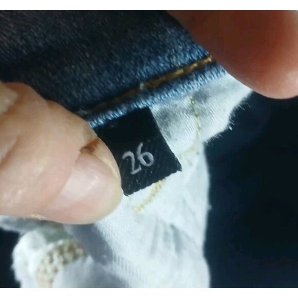 7 For All Mankind Josefina Boyfriend Mid Rise Button Fly Jeans - Picture 6 of 11